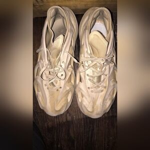 Adidas AdiFOM Q Size 9.5